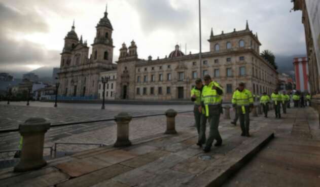 Policías garantizan seguridad en elecciones Policías garantizan seguridad en elecciones