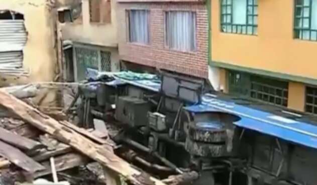 Bus del SITP se metió a casa en la vía a La Calera