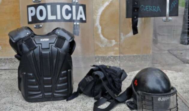 Piezas de un uniforme del Esmad Piezas de un uniforme del Escuadrón Móvil Antidisturbios de la Policía (Esmad).