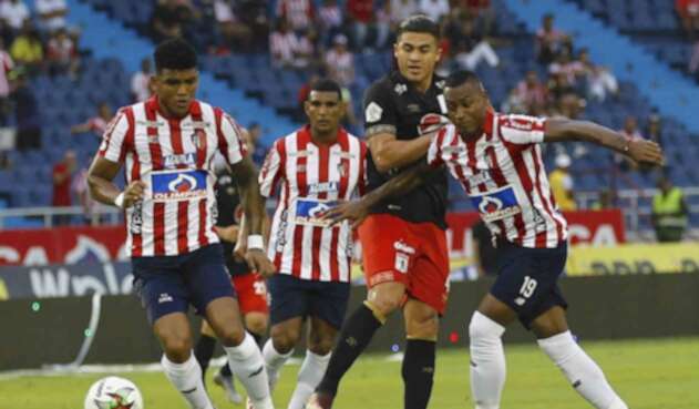 Junior Vs América