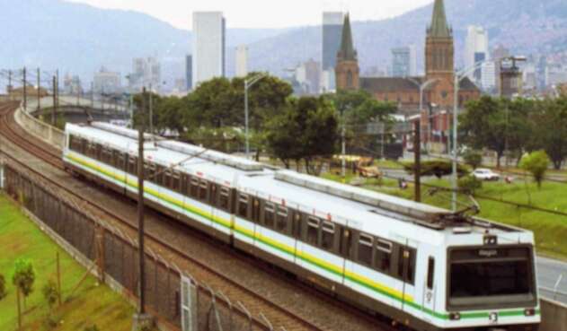 Recientemente, un vagón del Metro de Medellín fue pintado con un graffiti.