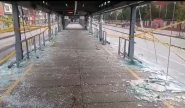 Estación de Transmilenio Policarpa quedó totalmente destruida