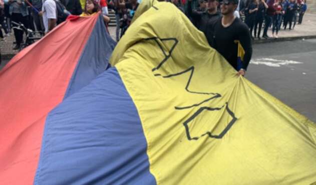 Pancartas en medio del paro nacional, en Bogotá