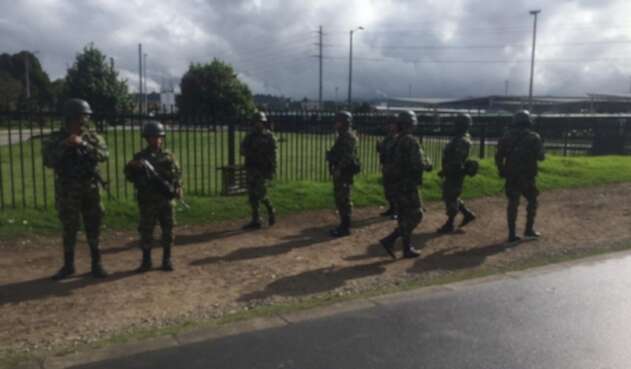 Militares Portal 80 Militares Portal 80