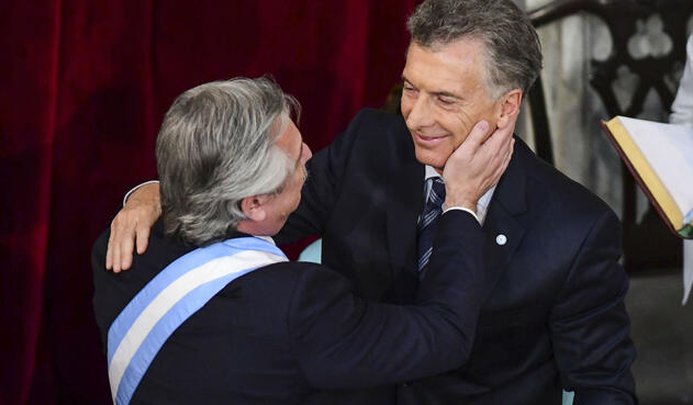 Alberto Fernández y Mauricio Macri en el traspaso de mandato