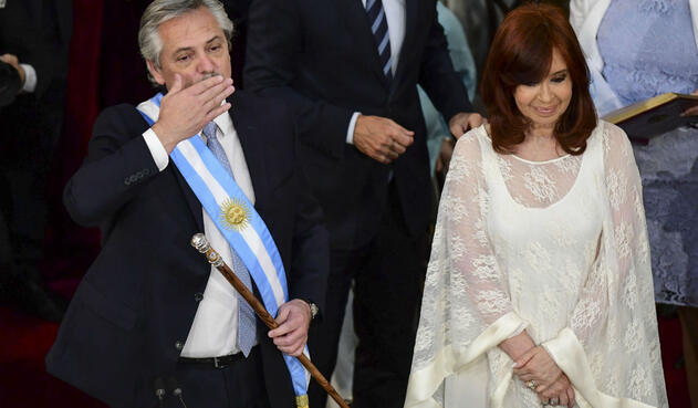 Alberto Fernández y Cristina Fernández asumen el poder