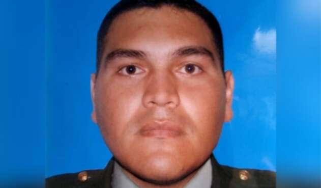 Arnoldo Verú, policía herido con papa bomba Arnoldo Verú, policía herido con papa bomba