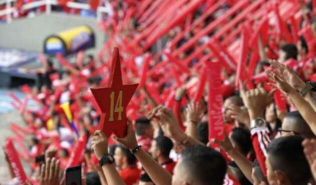 Hinchas de América de Cali celebrando la estrella número 14 Hinchas de América de Cali celebrando la estrella número 14