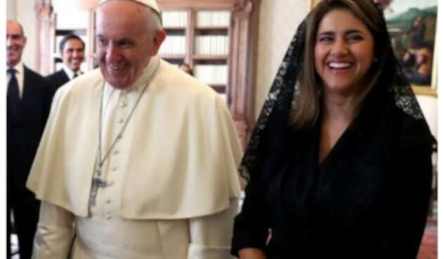 María Juliana Ruiz y papa Francisco María Juliana Ruiz y papa Francisco