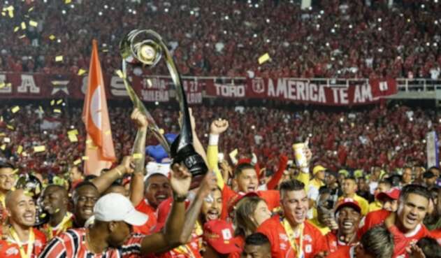 América