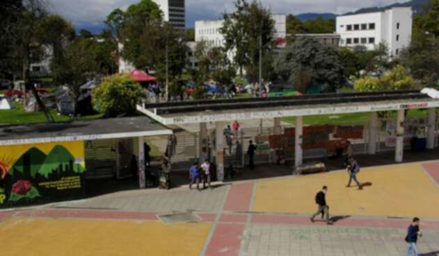 Universidad Nacional en Bogotá. Entrada de la calle 26. Universidad Nacional en Bogotá. Entrada de la calle 26.