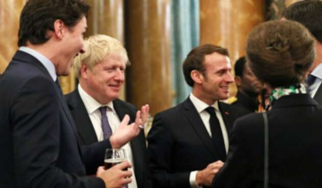 Primer ministro británico, Boris Johnson junto al presidente francés, Emmanuel Macron.