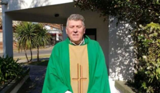 Sacerdote argentino Eduardo Lorenzo