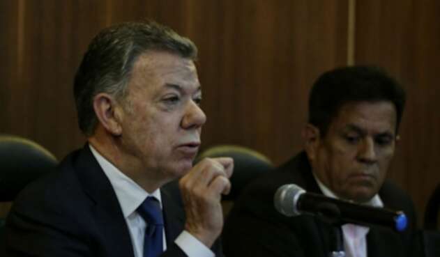 Juan Manuel Santos rindió versión libre en el CNE Juan Manuel Santos rindió versión libre en el CNE