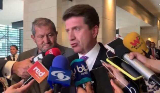 Diego Molano y Angelino Garzón, voceros del gobierno para el caso del paro nacional