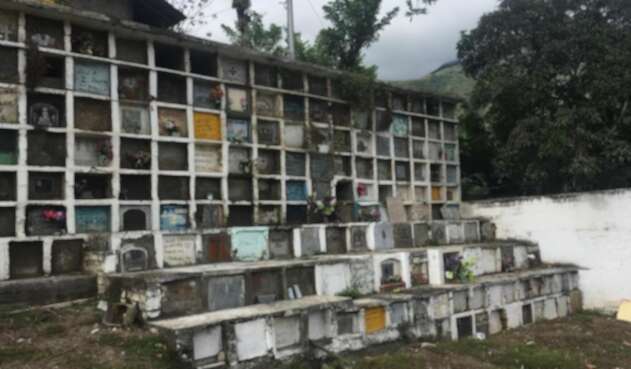 Cementerio de Dabeiba, Antioquia.