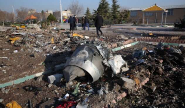 Así quedó el avión derribado en Irán.