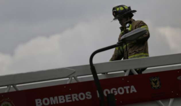 Incendio en fabrica de pinturas