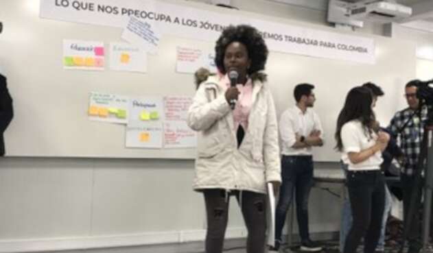 Katerine Gil, líder juvenil