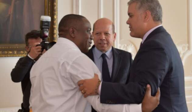 El líder social Leiner Palacios y el presidente Iván Duque