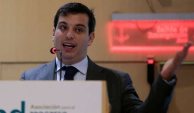 Simón Gaviria Simón Gaviria