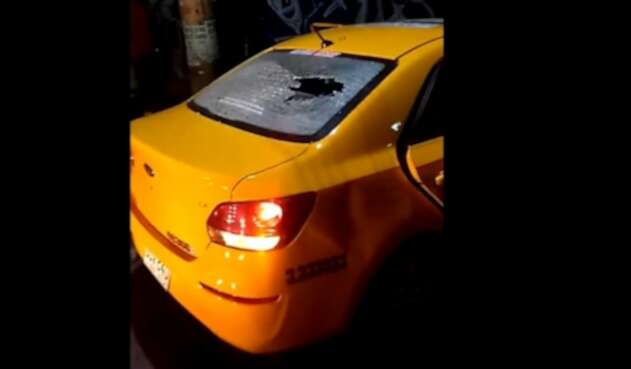Pelea de taxis y Uber