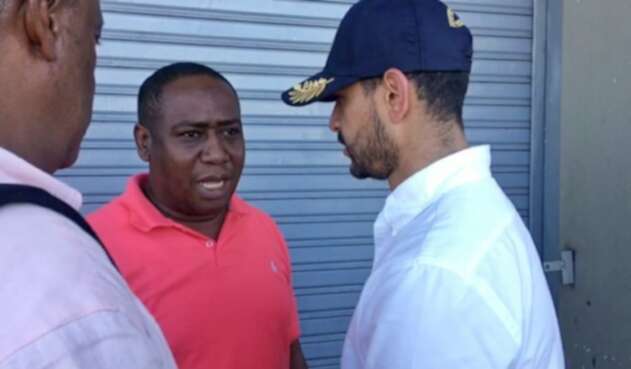 Leyner Palacios, líder de Bojayá amenazado de muerte, se reunió con el Mininterior (e.), Daniel Palacio.