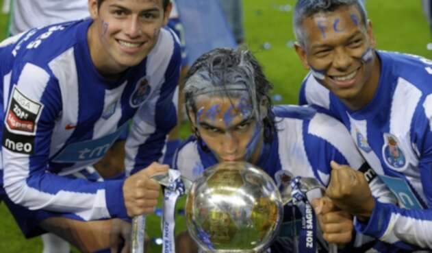 James, Falcao y Guarín en Porto
