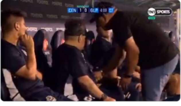 Diego Maradona estaría regresando al consumo de drogas Diego Maradona estaría regresando al consumo de drogas
