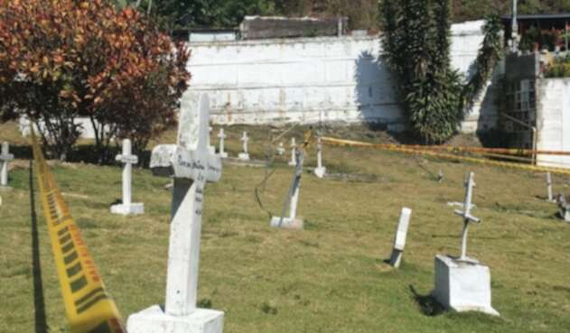 Han sido los mismos campesinos y agricultores de Dabeiba quienes han ayudado con las excavaciones en el cementerio Las Mercedes.