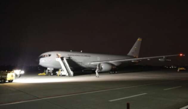 Avión Jupiter de la FAC con la Misión de traer a los Colombianos que se encuentran en cuarentena en Wuhan