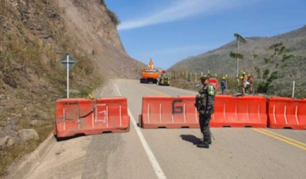 Cierre vía Medellín-Urabá.