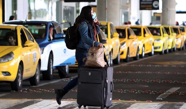 Colombia prohibirá los vuelos internacionales de pasajeros partir del lunes por un período de 30 días Colombia prohibirá los vuelos internacionales de pasajeros partir del lunes por un período de 30 días