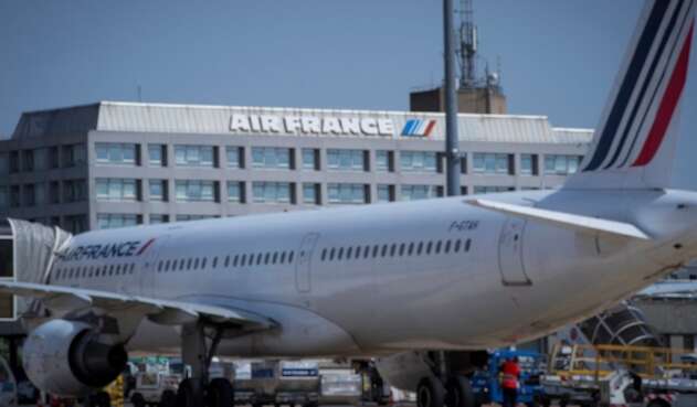 La decisión de Air France obedece a la amenaza que representa el coronavirus.