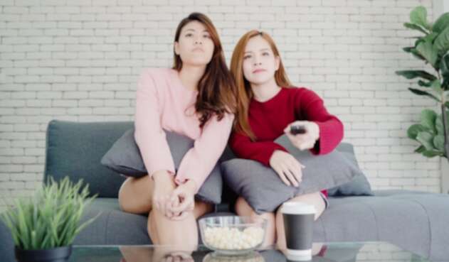 Mujeres viendo películas