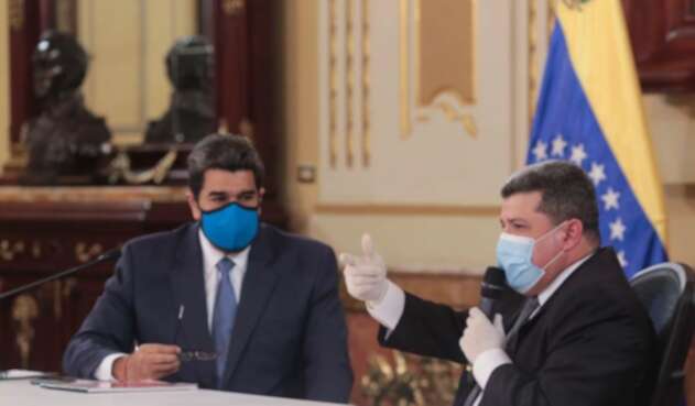 Nicolás Maduro y el diputado Luis Parra Nicolás Maduro y el diputado Luis Parra