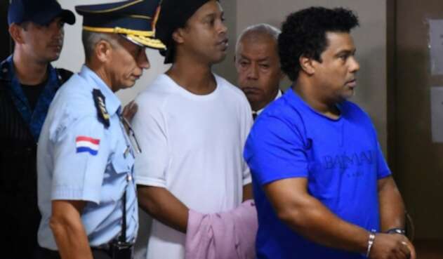 Ronaldinho preso Ronaldinho preso