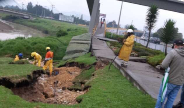 Daño en el acueducto de Chía, por temblor.