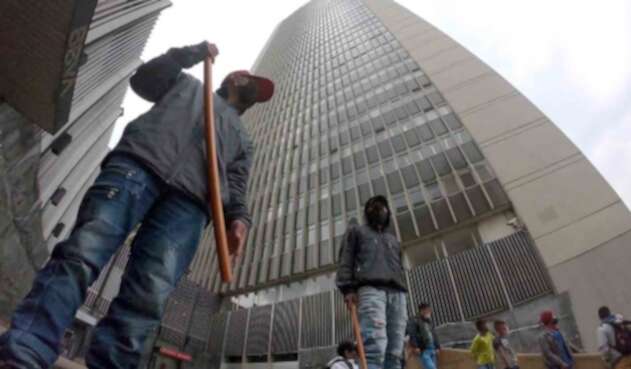 La Unidad de Víctimas, por tratarse de desplazados, está atendiendo a esta población.
