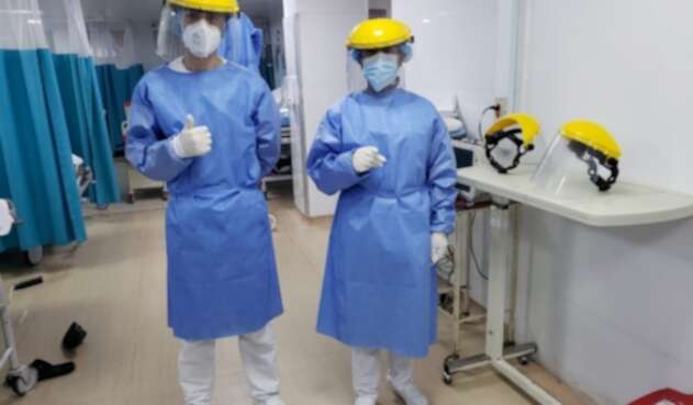 Médicos en Colombia que atienden a pacientes con coronavirus