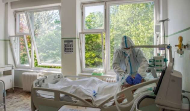Médicos que atienden pacientes con coronavirus Médicos que atienden pacientes con coronavirus