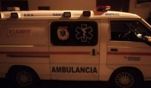Ambulancia utilizada como transporte público en plena cuarentena, en Cundinamarca