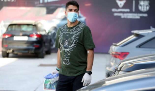 Luis Suárez llegando a la sede del Barcelona