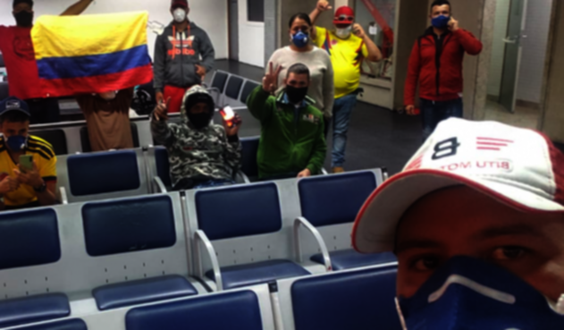 Colombianos varados en el exterior