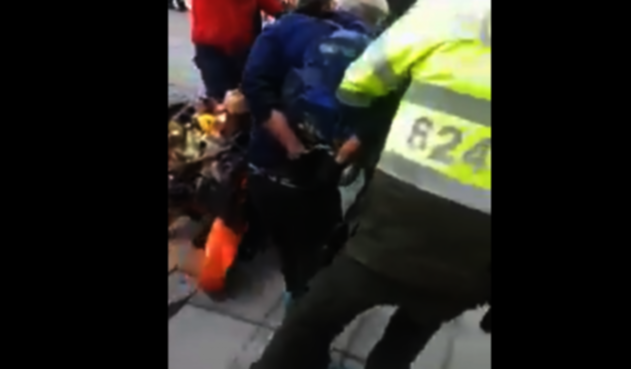 Agresión a vendedor ambulante
