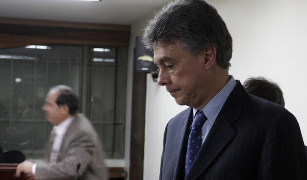 CARLOS ALBORNOZ