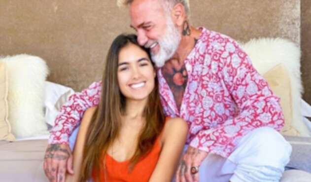Gianluca Vacchi y Sharon Fonseca