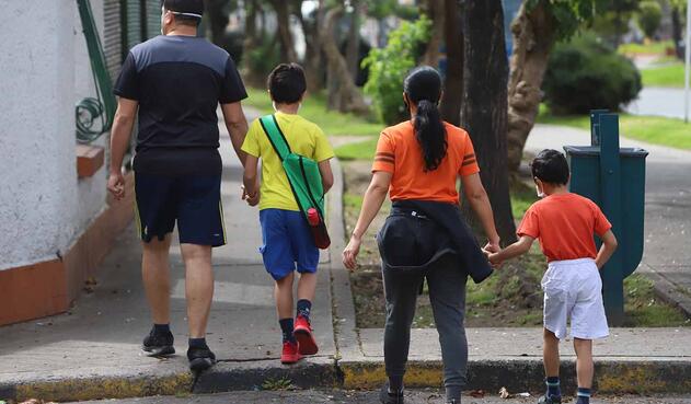 Menores de edad vuelven a la calle en cuarentena / Coronavirus en Colombia