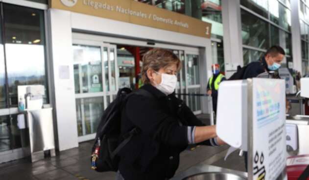 Aeropuerto El Dorado en tiempos de coronavirus en Colombia