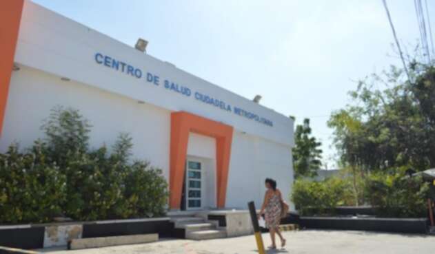 Las directivas adoptaron medidas para la atención en el centro asistencial.
